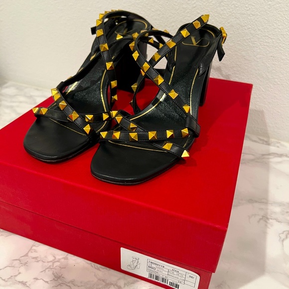 Valentino Shoes - Valentino Rockstud Block Heel in 85mm